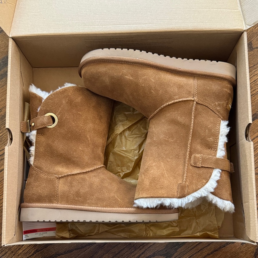 Koolaburra Tan Winter Boots size 7 but fit a size 8.
